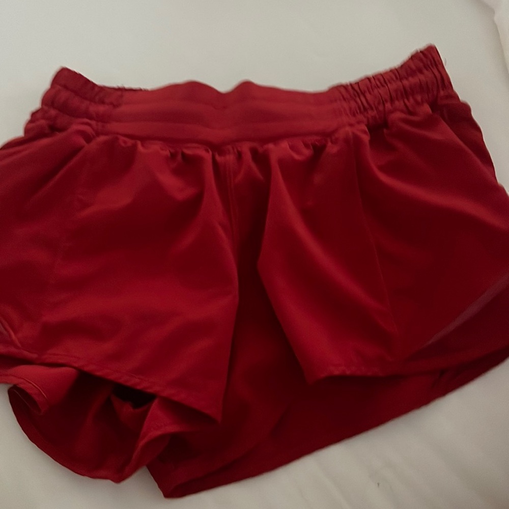 Lululemon red 2.5